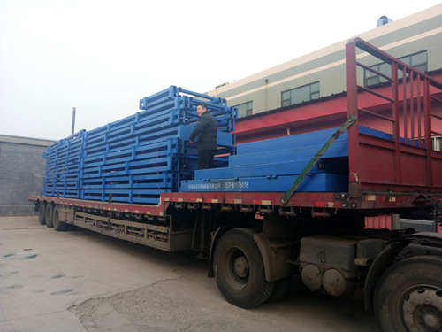 鏈條式液壓升降機(jī) 鏈條式液壓升降機(jī)