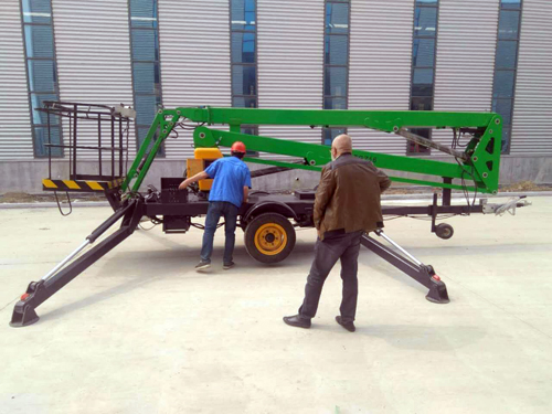 拖車折臂液壓升降平臺 拖車折臂液壓升降平臺